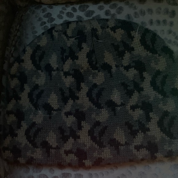 Winter Skull Caps, Four Caps Total, One Size Fits Most - Picture 2 of 9